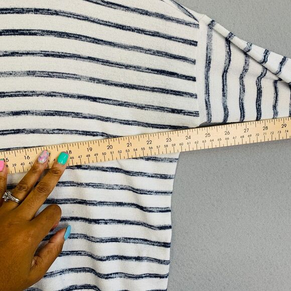 Rag & Bone Striped Long Sleeve Tee Size Medium Blue White Relaxed Fit Casual - Picture 8 of 8